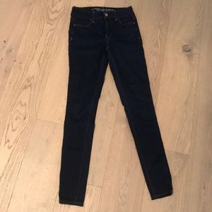 Dark high rise stretchy jeans